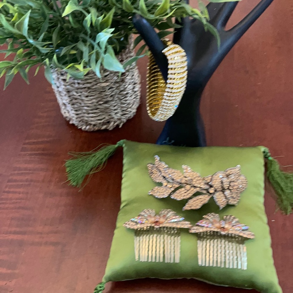 Gold accessories